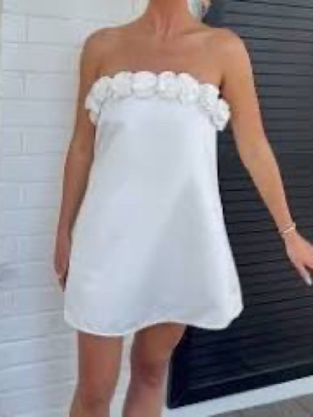 WEWOREWHAT  We Wore What Strapless A-line Rose Mini Satin Dress White